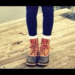 LL Bean Duck boot size 8, 6” style